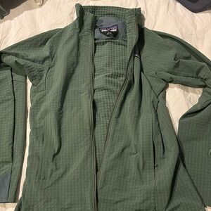 Patagonia R1 Jacket - Worn once